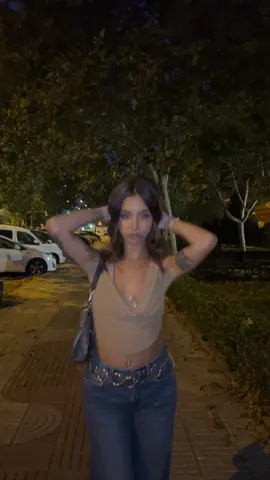 cualquiera diría que esto ha sido grabado a las 7 de la mañana