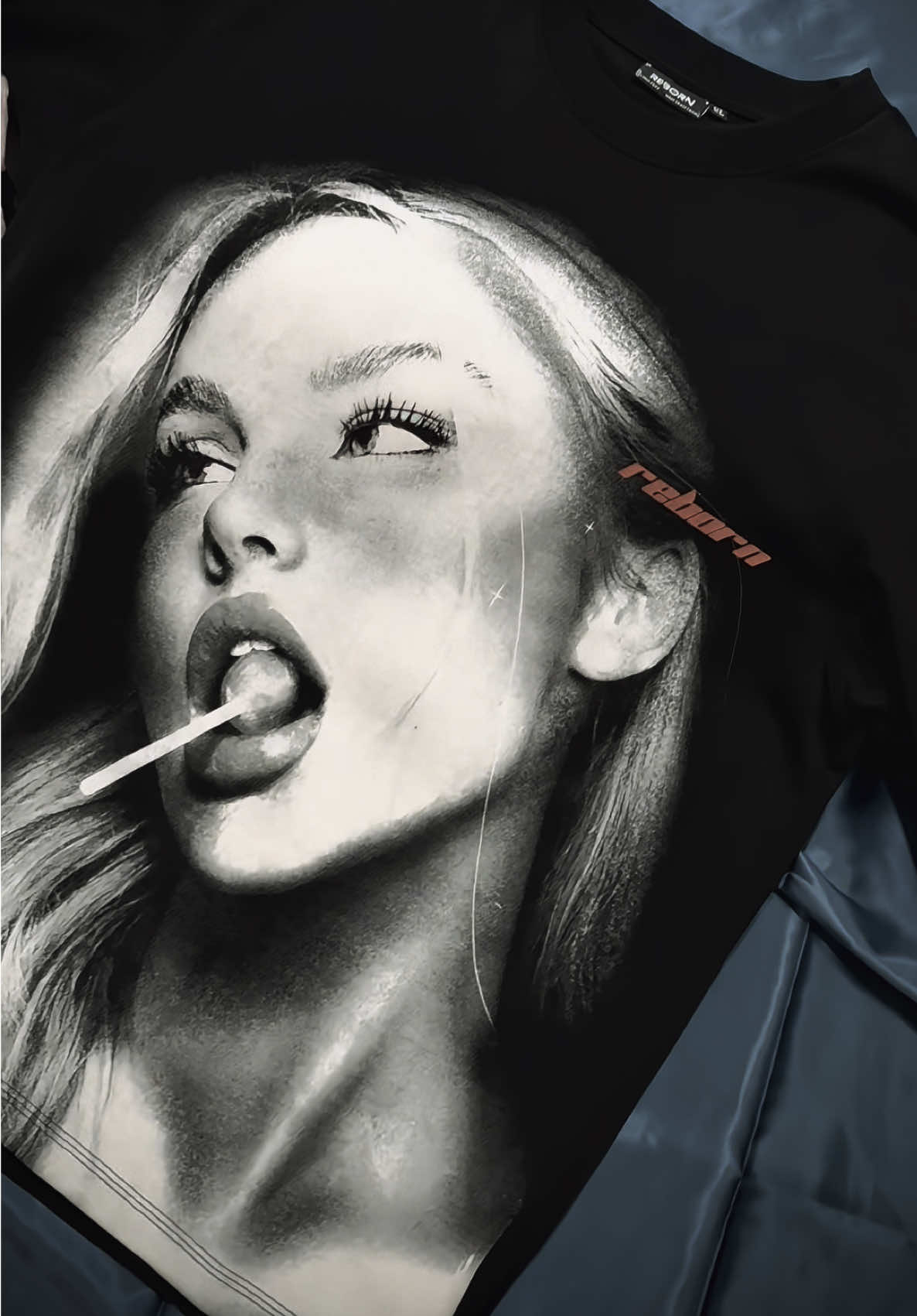 Chât Cotton đẹp, 260 gsm , Áo Cô gái Lolipop 😘😘 #localbrand #reborn #thoitrang #macdo2xl #outfit #hottrend #phongcach #unisex #aothunnamnu #aoden #mauden 