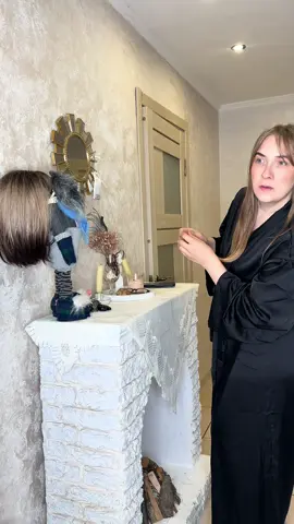 She knows how to drive him crazy.😵‍💫