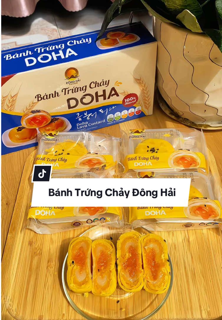 Tôi mới phát hiện ra bánh trứng chảy của thương hiệu Việt Nam ít ngọt mà ngon lắm mọi người ơi #khoaitay2k #AnCungTiktok #reviewanngon #banhtrungchay #banhtrungchaynganlop #banhtrungchaydoha #donghaibakery 