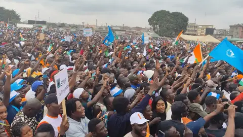 Plus de 10 millions d'ivoirien dans les rues de Yopougon pour la marche pacifique en faveur de la démocratie et des élections apaisées... #côtedivoire🇨🇮 #politics #africantiktok #AES #10kabonnés #visibilitédebloqueé 