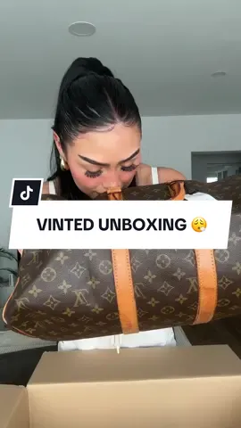unpack meine Vinted Bestellung w/me 🥹💓 #vinted #unpack #haul #unboxing #vintage #designerbag #designer #secondhand #vestiarecollective 
