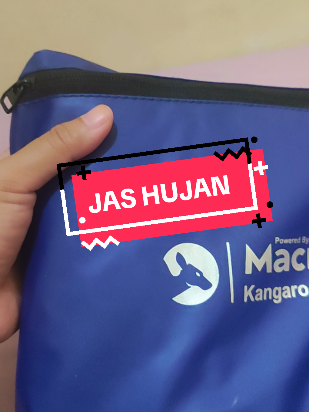 sedia jas hujan sebelum hujan 🫡 #jashujan #macropus #jashujankangaroooriginal #foryou 