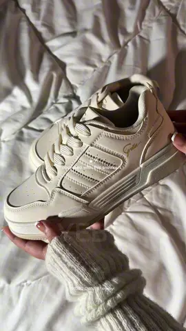 ⭑.ᐟ #sneakers #shoes #shoesforwomen #shoesrecommendation#corollashoes #corollaph #her #giftideas #gifts #yebyi #fyp #foryou #trend #viral 