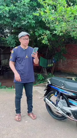 Footstep supra x 125 FI