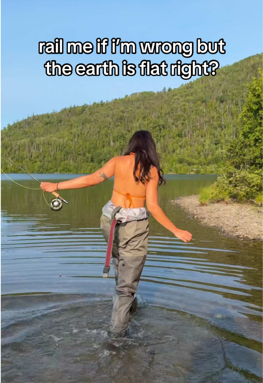 Just another day trying to learn how to fly fish 🤩 #flyfish #flyfishing #lakefishing #outdoorlife #fishinglife 