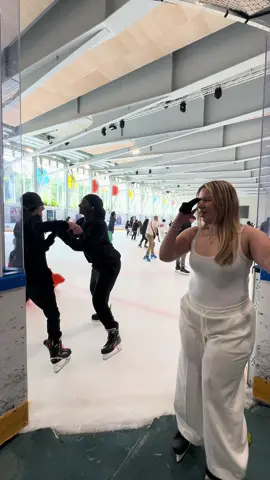 #eisbahn #IceSkating #figureskating #eislaufen 