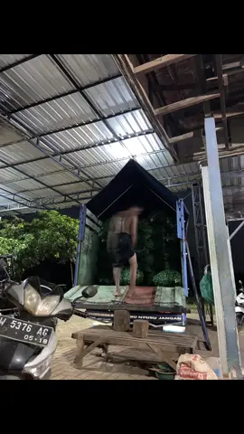 Gresik - Bojonegoro - Jakarta nyusul sam @𝙈𝙖𝙨 𝙗𝙖𝙮𝙮𝙮𝙮 nginep 🤣🤣 Spesialist kecut sesssszzz 🚀🚀 8,7 ton playon  #fyp #fypシ #pesonakecutpedesbrotherhood #Brotherhood22 #rcr27🌶️ #dwimekarjaya 