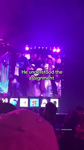 He clearly understood the assignment 😂  . . #fyp #breezybowl #chrisbrowntour #teambreezy 