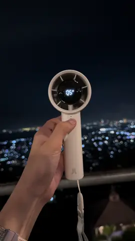 Newest minifan of Jisulife! Jisulife Life10s with 5000mAh. Ang mura nya tapos ang ganda as in. Super tahimik pa ng minifan nato dika talaga maba-bother. Basta sobrang ganda at gustong gusto ko. #jisulife #jisulifelife10s #jisulifeturbofan #jisulifeportablefan #jisulifehandheldfan 