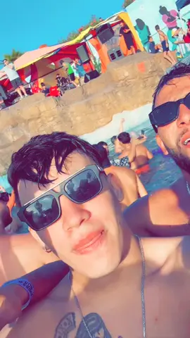 @Mehdi Bouteldja slakha bouti w bhar ❤️ .