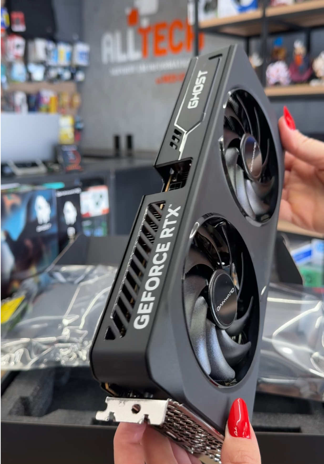 Placa De Video, Gainward, Geforce RTX 5060, 8GB, Ghost, Gddr7, 128bits. 