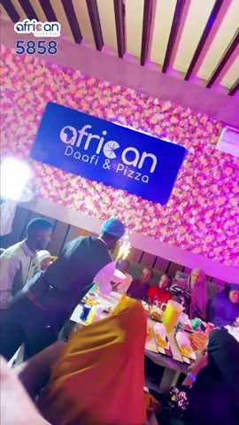 #african✅✅ #pizza✅✅ #daafi✅ #mogadishotiktokers🇸🇴 #somalitiktok2024🇸🇴🇸🇴😍❤️😊🙏        