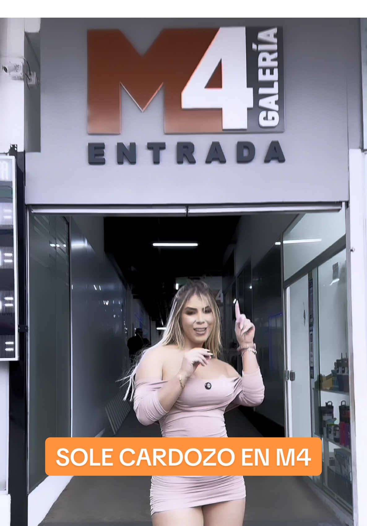 Recibimos la visita de @Sole Cardozo 🐰 en Galería M4 y esto pasó #guaraní #idioma #humor #paraguay #solecardozopy 