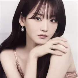 her in this dress omg #choyihyun #headoverheels #kdramaedit #fyp #xyzbca #viral #blowthisup #kdramafyp i dont rlly like this why did some of the effects not show up am when i CATCH you..