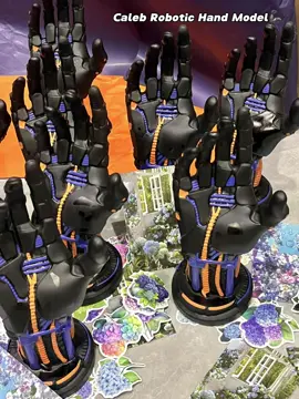Caleb Robotic Hand Model🦾 Get Yours Here:www.chicisa.com #caleb #loveanddeepspace #otomegame #merchandise #fyp 