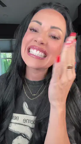 Whiten those teeth babe 💎 🦷 