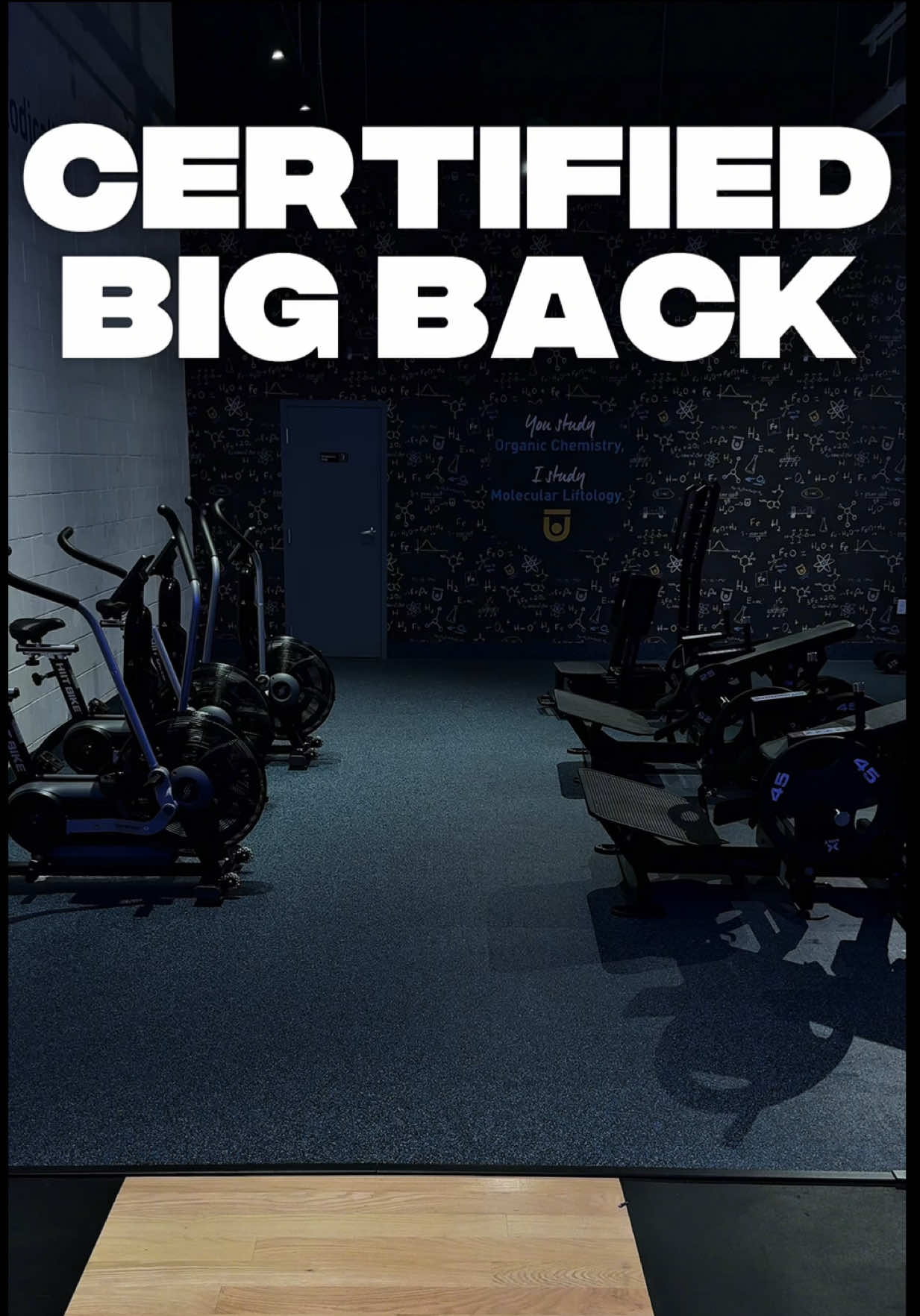 I'm not cutting until Q4 because unfortunately I am enjoying my summer but I'm already excited because once the rest of these back rolls go I'm not hearing a thing 😂🤏🏾  #gymgirls #fitnessjourney #bigback #bigbackactivities #fyp #foryou