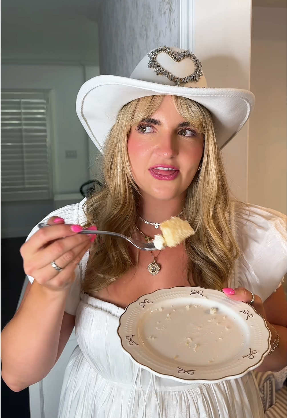 ✨🪩32🪩✨ #32 #birthday #girly #funny #skit #birthdayskit @Lori Bularz 