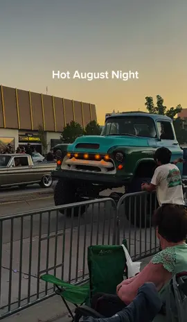 Is that season in Reno/Sparks 🥹😍 #classic #classiccars 