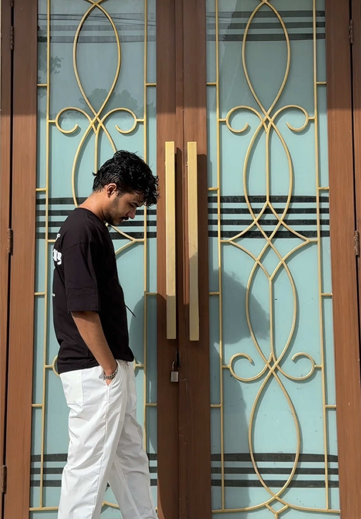 Apka favourite outfit konsa hai? Comment karo🌝