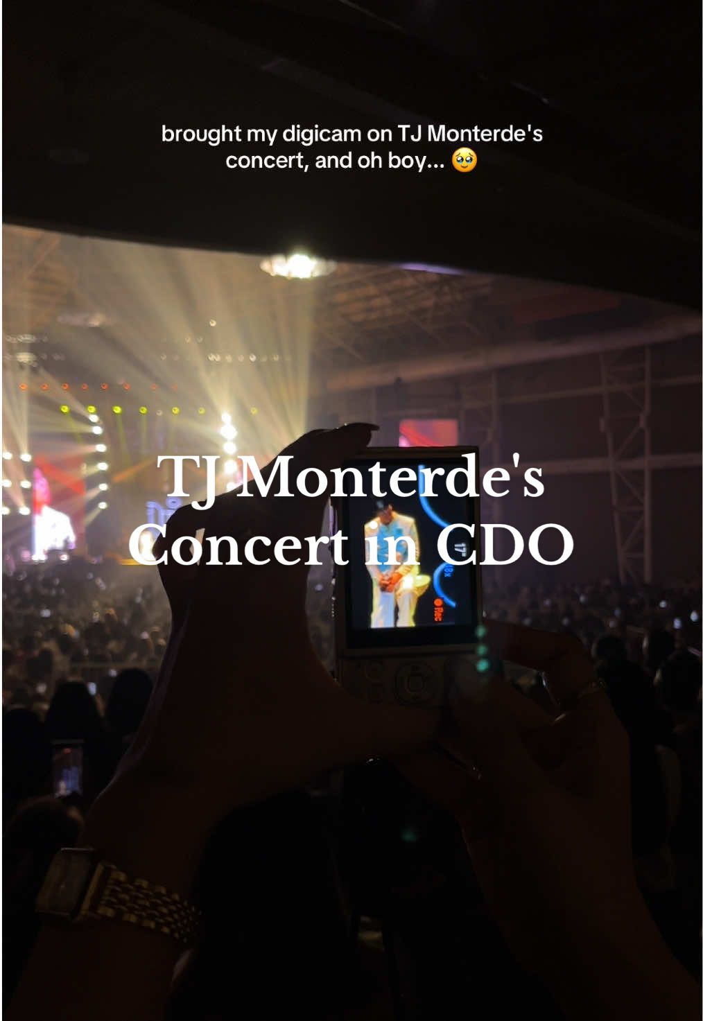 i didn't know this cam was capable of doing that! 🥹😍 #digicam #concert #canon 