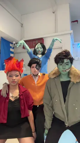 Playable characters be doing anything… (Comment to see the behind the scenes for this vid😱😱😱!) 🔩#vickyschmidt : @AURELIAN  🔥 #amirarashid : @idimerz on IG 🧟‍♂️#brianyu : @bage1icious on IG  🕳️#oz : me  ———————— #monsterprom #monsterpromcosplay #monstercon #monstercamp #monsterroadtrip #monsterpromoz #monsterpromvicky #monsterprombrian #monsterpromamira #cosplay #fyp #fyppppppppppppppppppppppp 