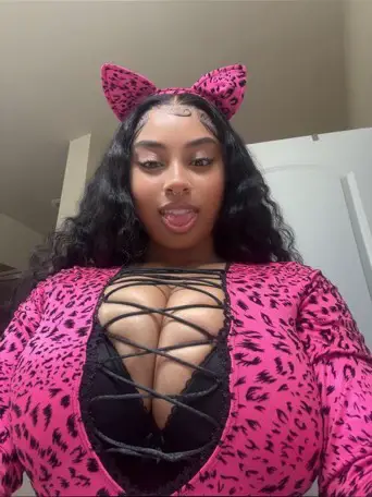 I always give my self full happiness cause nobody ready to do 🥰💯