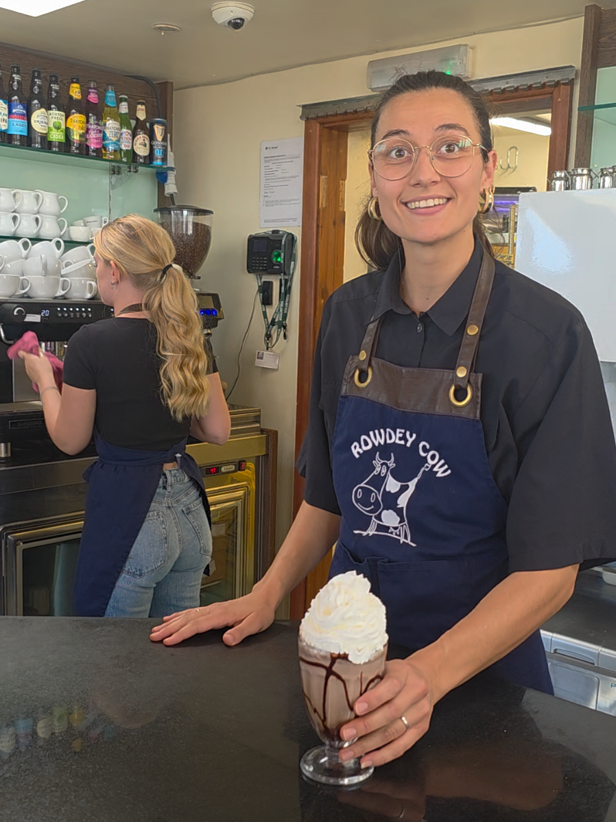 she asked for no cream!  #milkshakes #wippedcream #hospitalitylife #icecream #cafelife #colleagues  #hospitality #customerorder 
