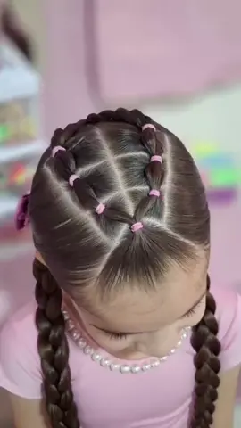📌 ¿Te gustaría aprender más estilos? ¡Déjamelo en los comentarios! ❤️ Comparte este video con alguien que ame las trenzas tanto como tú. #trenzas #peinados #trenzasafricanas #trenzasdemoda #peinadosfaciles #hairtutorial #hairstyle #peinadosbonitos #trenzasfaciles #trenzasparaniñas #peinadosjuveniles #trenzascool #cabello #peinados2025