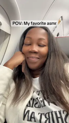 Just relaxes me and puts me to sleep 🤭🤭 #blacktravel #traveltiktok #asmr #travel #airlinepilot 