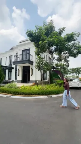 Kayaa mimpi ga sii🫨 ada Rumah di tepi danau, ada attic dan rooftopnya tapi harganya masih 2 milyaran??  🎖️Hadiah Langsung Tanpa Di Undi 🎖️Clubhouse Premium  📍5 Menit ke Mall 📍1Km ke Toll 📍20 Menit Ke Kelapa Gading Naksir? Langsung aja ke : ☎️ ‪0859-1069-26455 ( Rere )  #rumahbaru #rumahsummarecon #rumahbekasi #rumahjakarta #rumahmurah #rumahminimalismodern