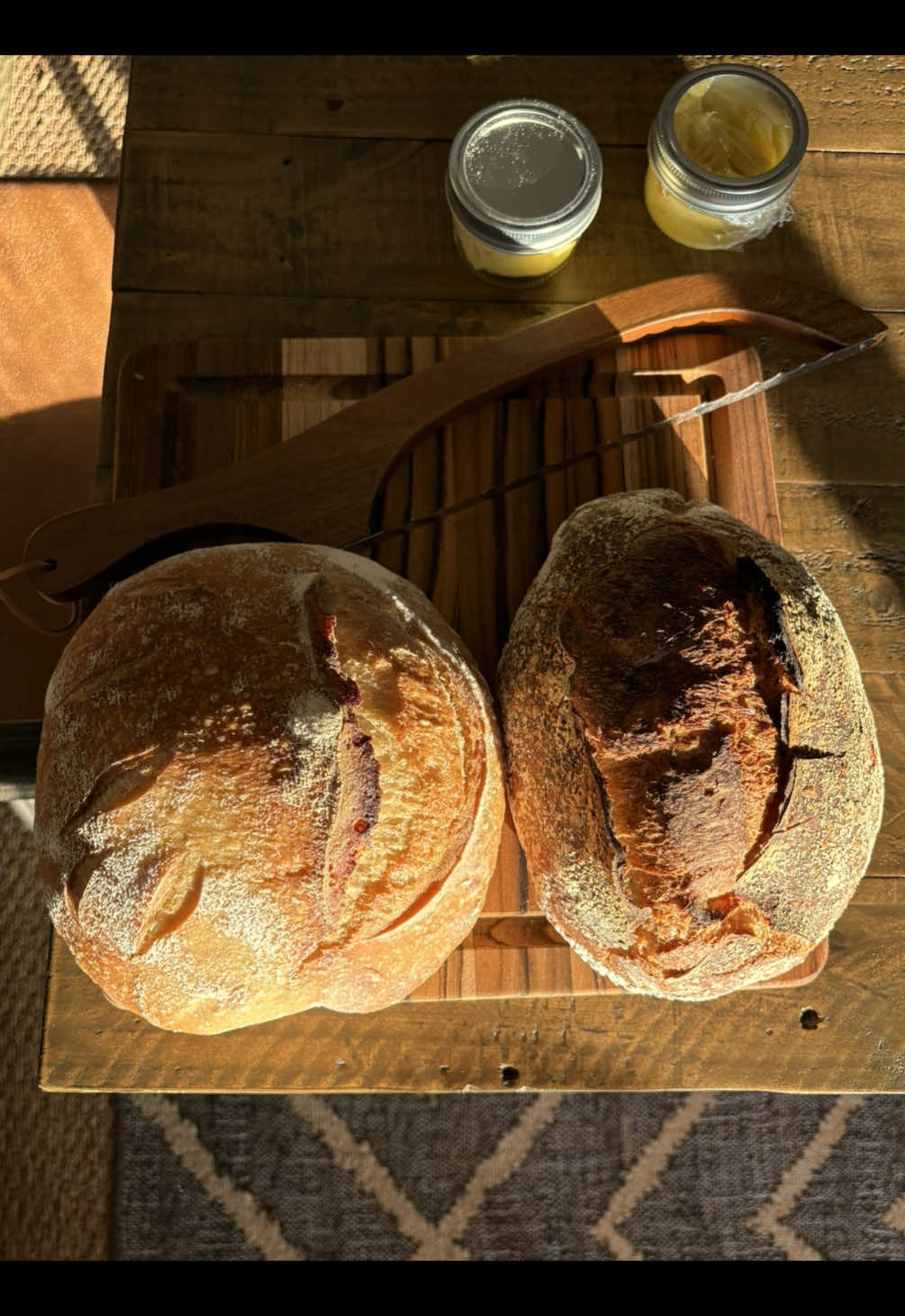 For a moment there, I almost thought bread was more important than friendship!!! What an IDIOT! #baking #sourdough 