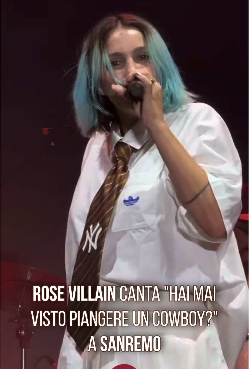 Il summer tour di @Rose Villain continua a girare per l’Italia e, proprio ieri sera, ha fatto tappa nella città di Sanremo, in cui l’artista ha incantato il pubblico con la sua voce e con i suoi più grandi successi!🤍  cc: febemartino #RoseVillain 