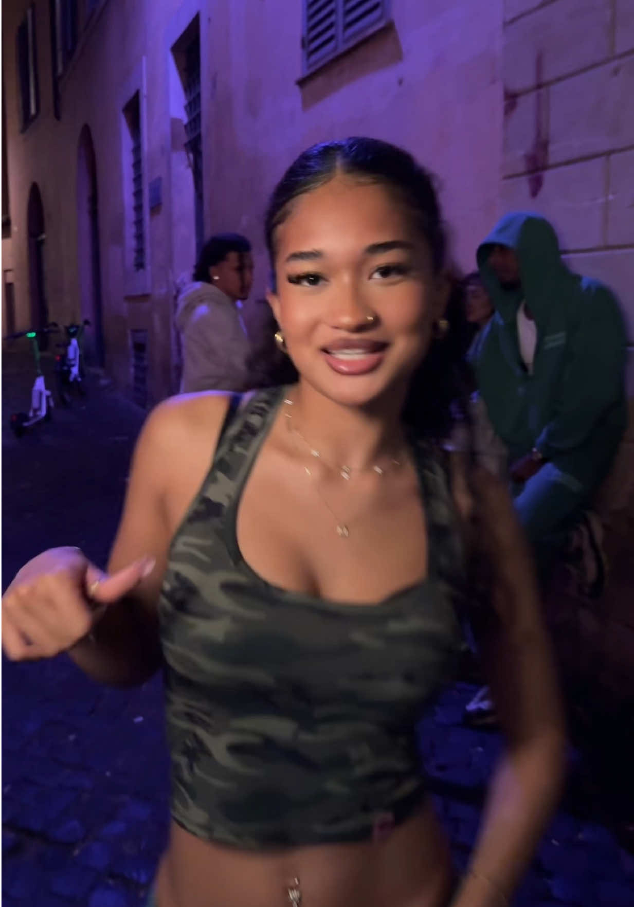 late night with da squad 🌒