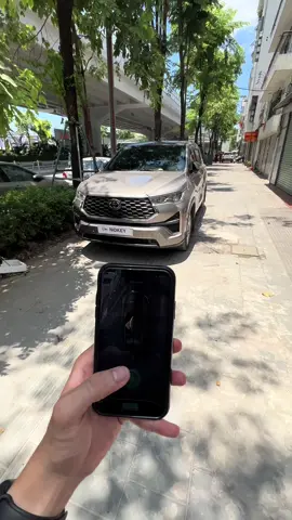 Hôm nay, giữa cái nắng gắt của Hà Nội, em lại hoàn thiện thêm một em Toyota Innova Cross 2025 – mẫu xe đang “cháy hàng” thời gian gần đây. Cảm ơn khách hàng đã tin tưởng và lựa chọn! ☀️🚗 #xuhuong #Nokey