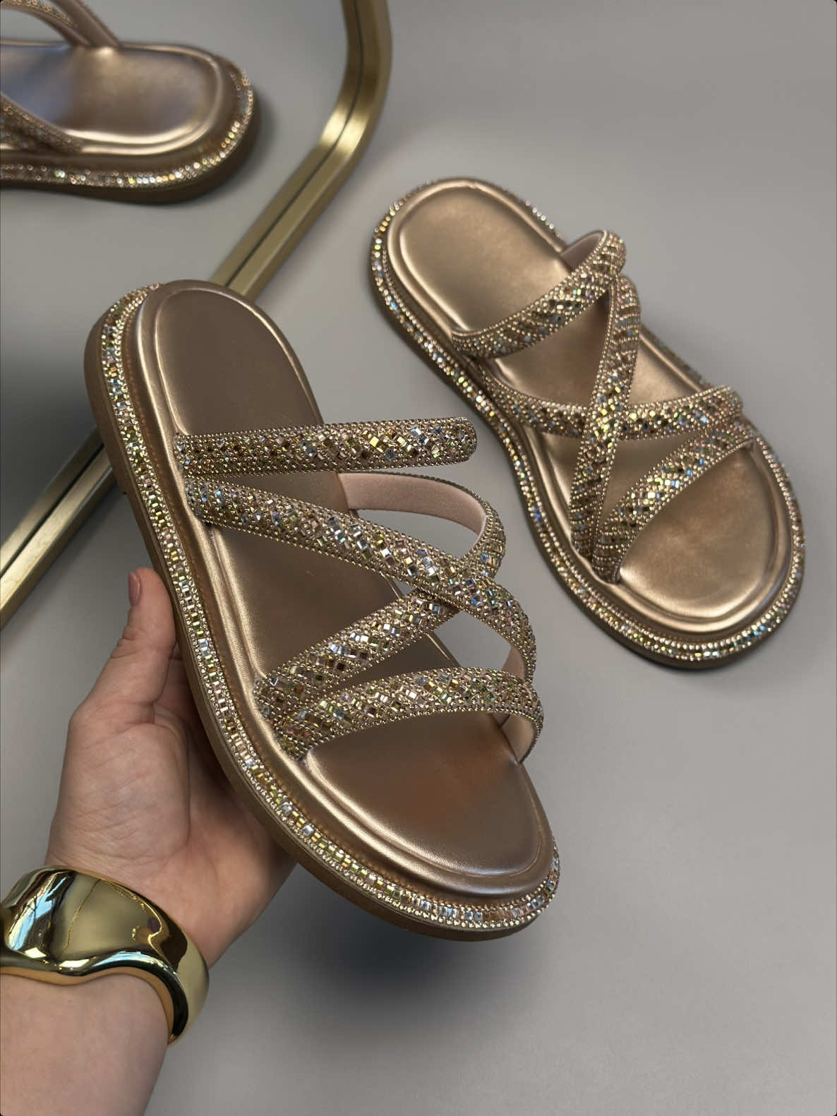 PAPETES STRASS CAROL SHOES • calçados disponíveis link na Bio • SHOPEE E SITE #papete #calcados #sandalia #saltos 