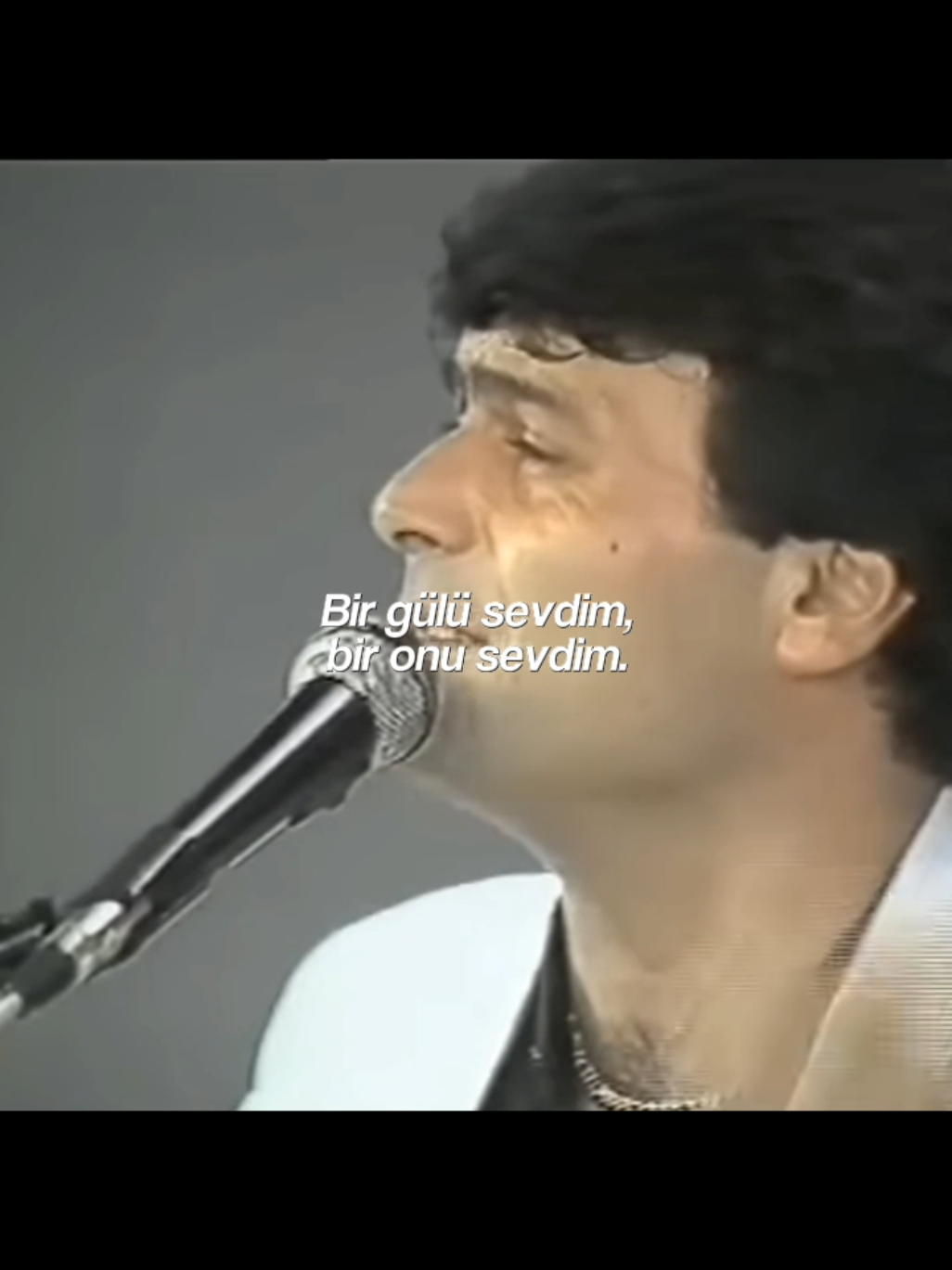 bir onu sevdim... #ferdiözbeğen #ferdiozbegen #birgülüsevdim #zekimüren #nostalji #nostaljimüzik #nostalgia #fyppppppppppppppppppppppp #fypシ゚ 