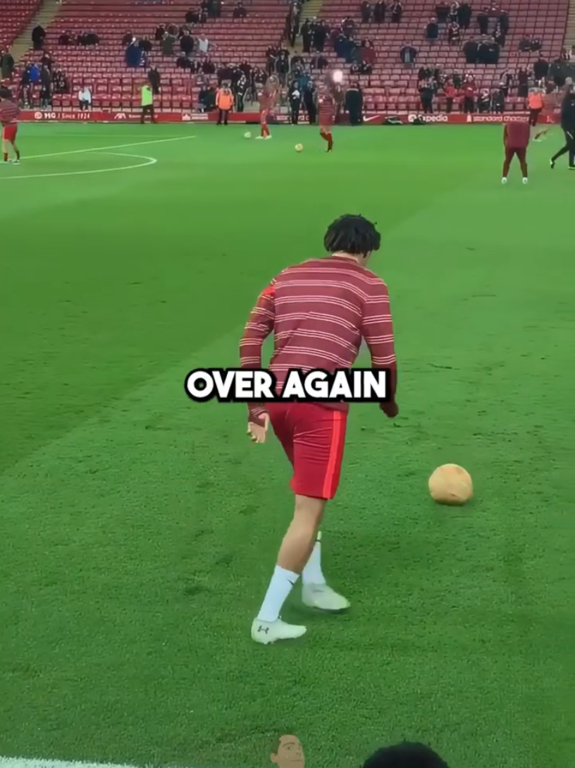 #player#follow #footballtiktok #viral #ronaldo7tiktok #pass#fyp #comment 