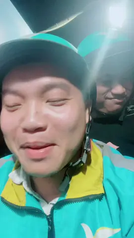 Nay gặp khách VIP quá dễ thương 😆😆😆 #anh3bum #xanhsm #haihuoc 