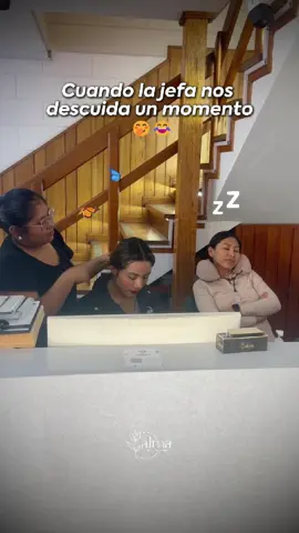 😌 Cuando la jefa nos descuida… solo nos damos un descansito. #belleza #estetica #Tacna #humor #ciudatupiel 