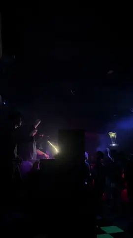 Terbang tanpa sayap💃🏻🚀