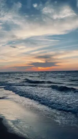 💥 الشمس💥 ❤ميادة الحناوي❤ عام ٢٠٠١ كلمات: عمر بطيشة ألحان: صلاح الشرنوبي مهما يحاولوا يطفوا الشمس، مهما يزيدوا علينا الهمس