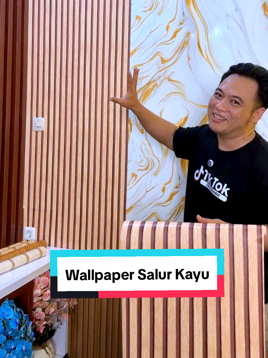 🎯 DINDING JELEK? TEMPEL INI, LANGSUNG ESTETIK! 😱 Wallpaper motif kayu & salur ini VIRAL karena hasilnya GAK NGOTAK!! ⚡ Tempel 5 menit – dinding langsung kayak makeover jutaan! ⚡ Banyak pilihan motif dan warna, tinggal tempel GAMPANG BANGET ⚡ Ukuran 45 cm x 4 meter — cukup buat satu sisi dinding kecil ⚡ Anti air, anti ribet, hasil RAPI kayak PRO! 💸 HARGA CUMA 20 RIBUAN?! GILA SIH INI!! 📦 READY banyak stok, tapi yang COD rame banget... ‼️ Klik KERANJANG KUNING sekarang sebelum HABIS‼️ #wallpaperviral #keranjangkuning #wallpapermurah #makeoverrumah #dindingestetik #rumahminimalis #dekorasirumahmurah 
