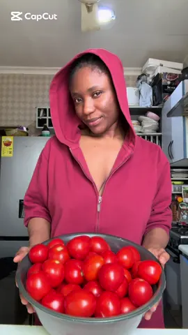 Let’s make tomato paste this season….#tomatoes🍅 #tomatoe #tomatosauce #tomatopaste 