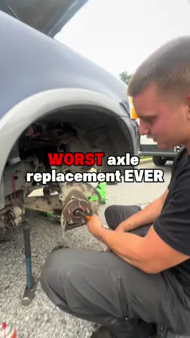 This was CRAZY😂🔧 #car #fyp #foryou #mechanicmemes #automotive #mobile #mobilemechanic #auto #viral 