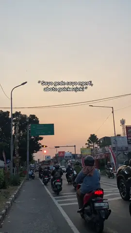 Obote golek rejeki seng halal seng iso berkahi🥺#anakrantau #pekerja #pejuangrupiah #sidoarjo #sidoarjo24jam #jatim 