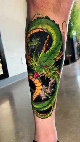 Beautiful piece done by our Artist alexmorotattoo👏 #worldfamousink #worldfamous #tattoo #tatuaggio #viraltiktok #tattootiktok #inked #tatuajestiktok #dragonball #shenron #goku #animetattoo #nerdtattoo 
