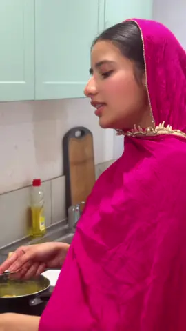 dont go on voice 😂am not singer 🫢 #viral #trending #explorepage #explore #instagram #fyp #instagood #Love #reels #like #tiktok #follow #viralpost #foryou #viralvideos #photography #likeforlikes #fashion #followforfollowback #music #memes #instadaily #indonesia #india #trend #likes #reelsinstagram #photooftheday #model #foryoupage 