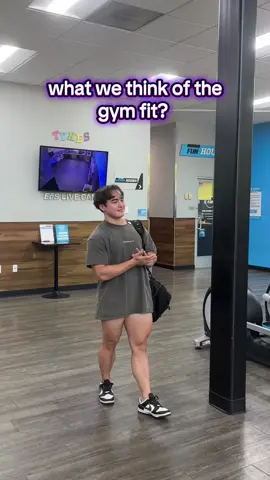 Rate the fit in the comments😮‍💨👇 #gym #Fitness 